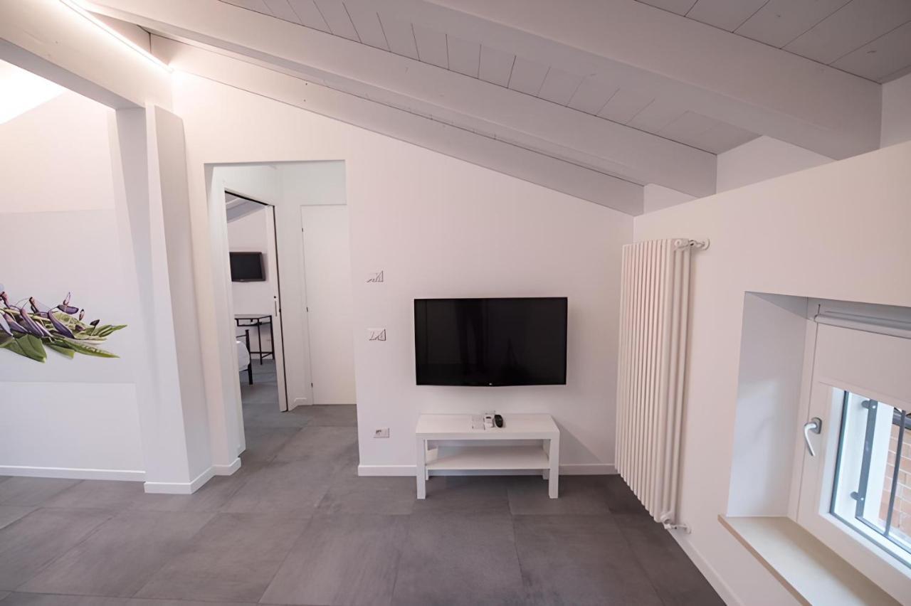 Glicine Apartment Costermano Extérieur photo